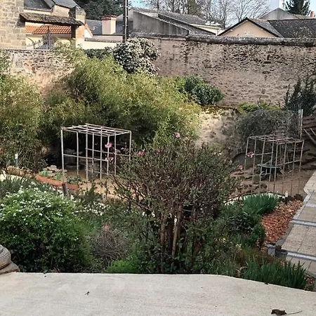 Les Dodos De Rose Doué-la-Fontaine