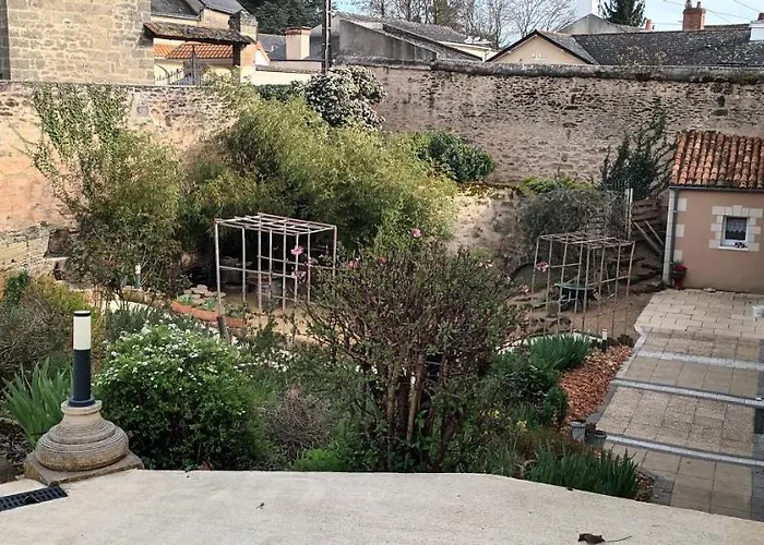 Les Dodos De Rose Doué-la-Fontaine